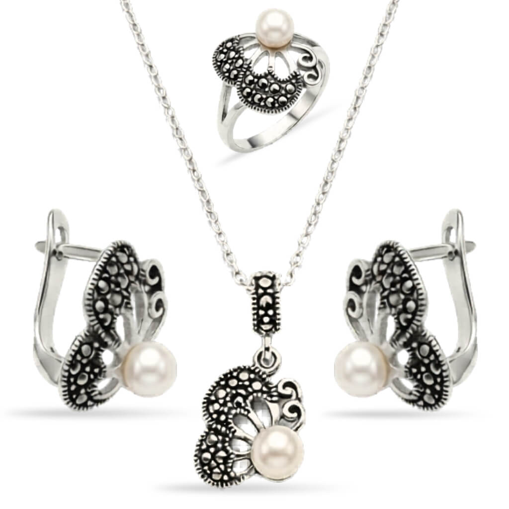 Conjunto Envelhecida com Colar + Brincos + Anel de Pérola e Marcassita